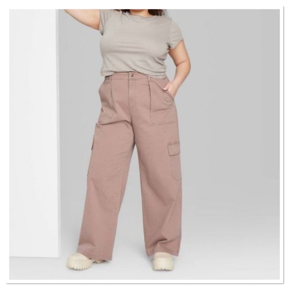Women’s High-Rise Straight Leg Cargo Pants Wild Fable